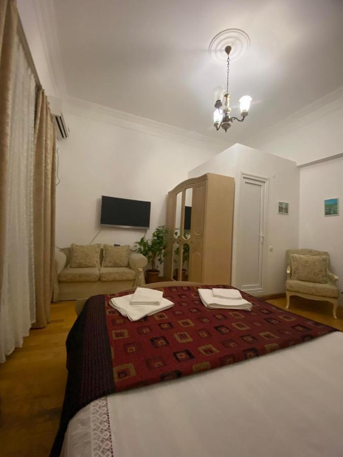 House 1899 Hotel Koetaisi Buitenkant foto
