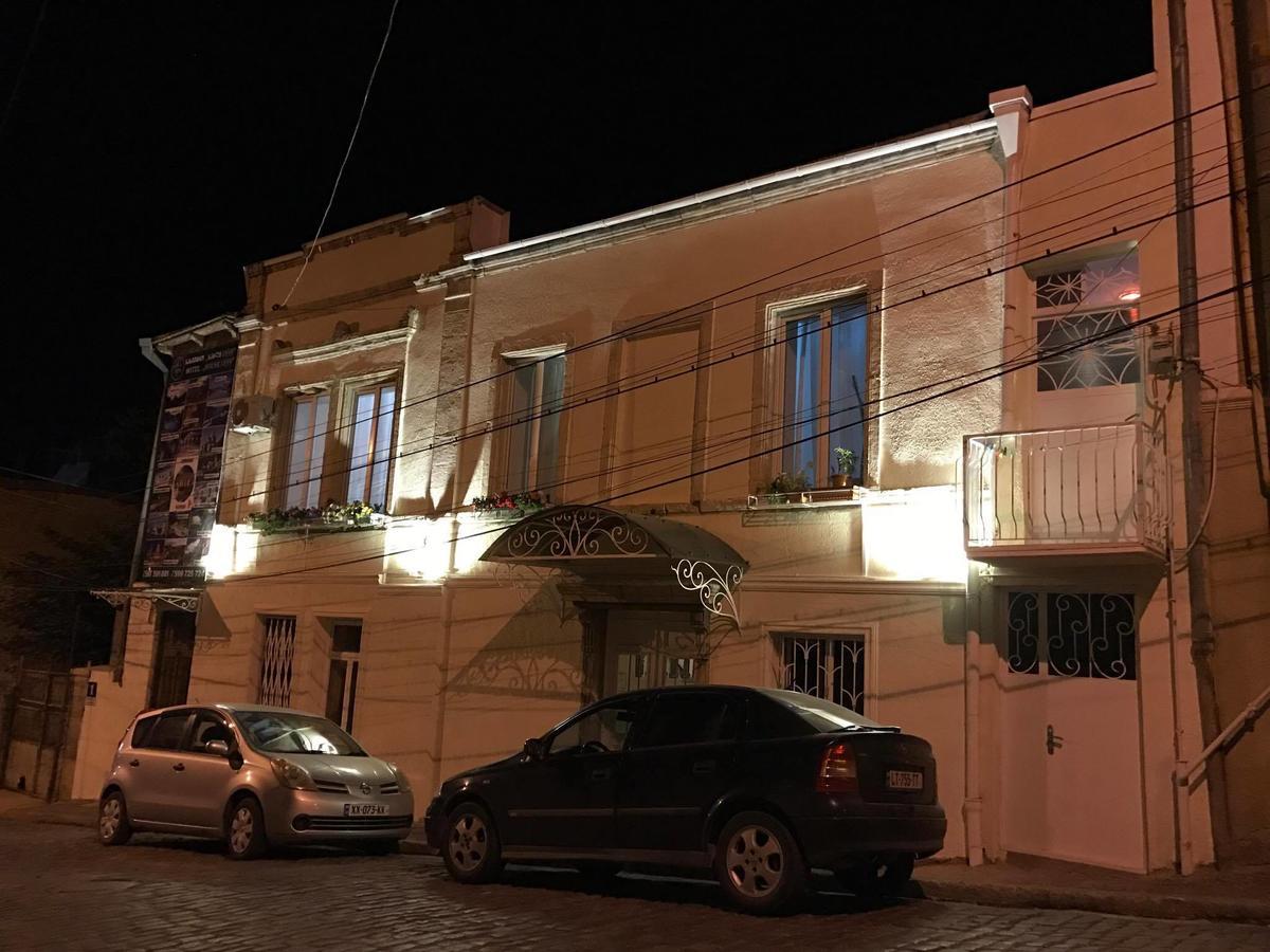 House 1899 Hotel Koetaisi Buitenkant foto