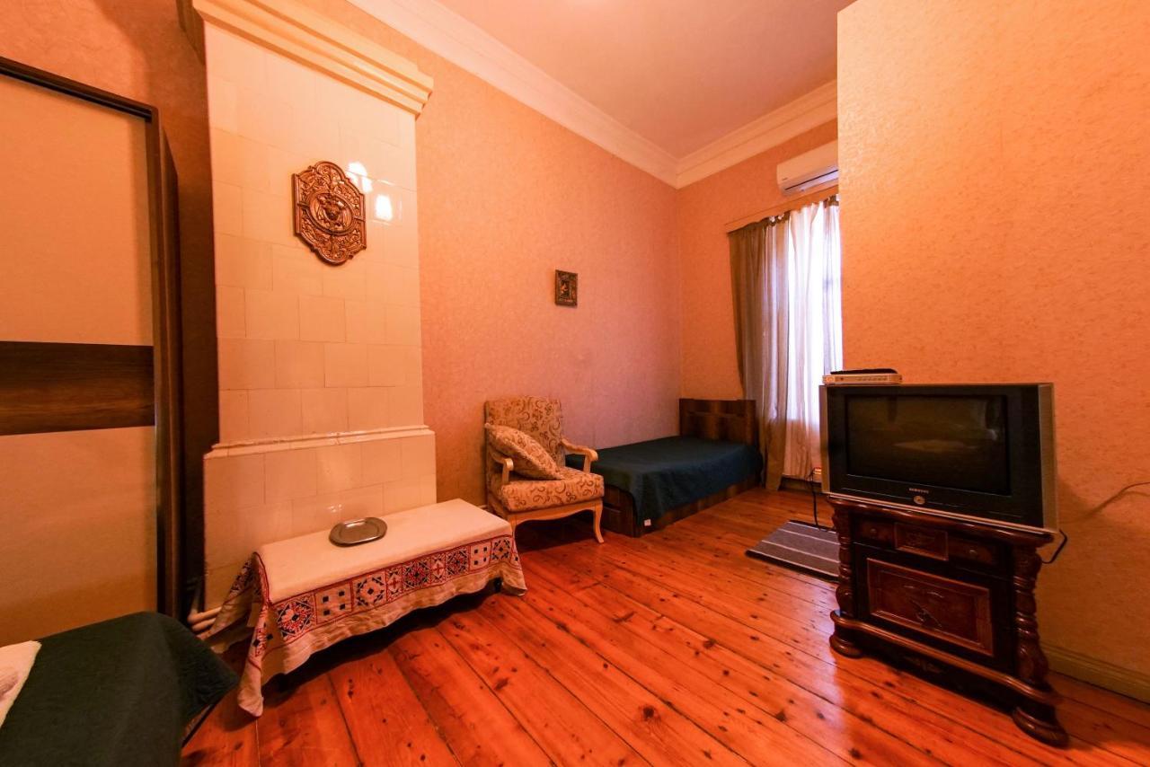 House 1899 Hotel Koetaisi Buitenkant foto